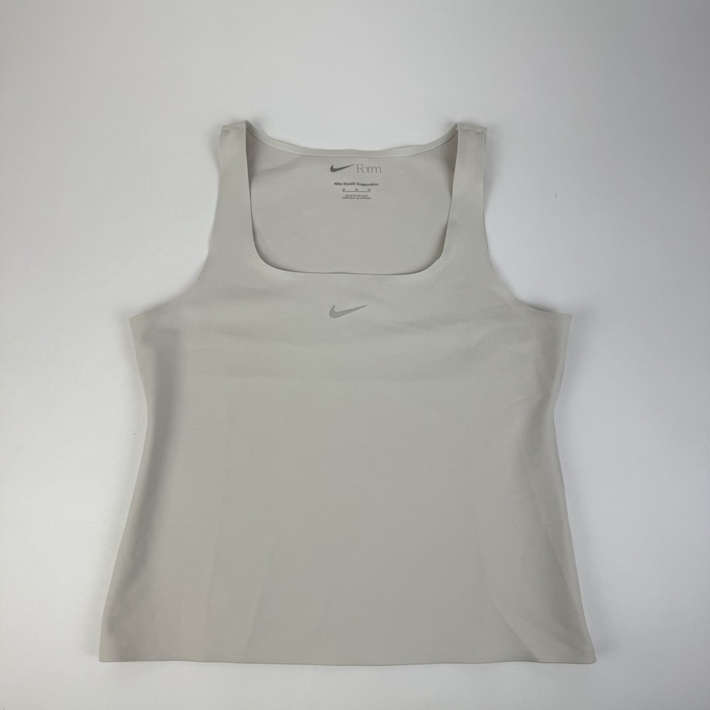 New Womens Nike Form Ivory Athletic Gym Tank Top Shirt Size Medium NWT